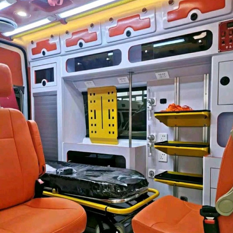 中原长途救护车护送病人租赁价格